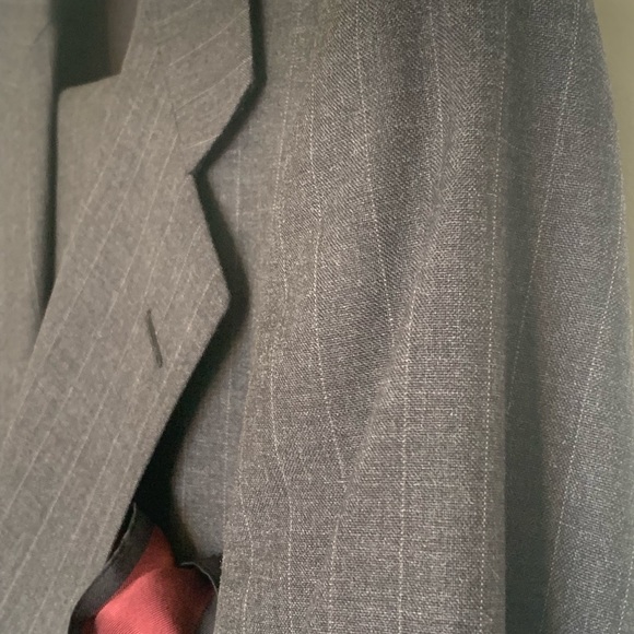 Gentleman’s 2 Piece Suit. Izod. - Picture 6 of 13
